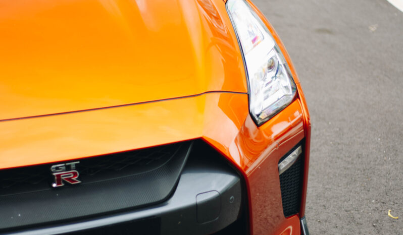 
								2017 Nissan GT-R Recaro Edition full									