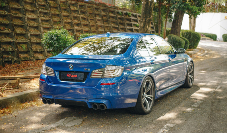 
								2011 BMW M5 F10 full									
