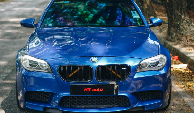 
								2011 BMW M5 F10 full									