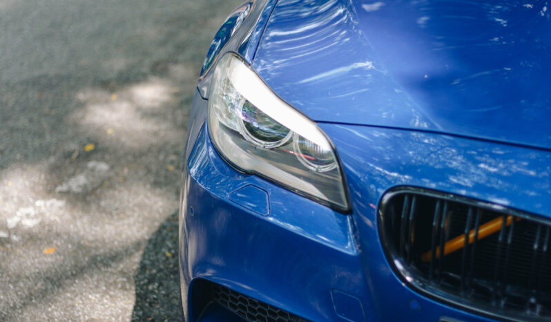 
								2011 BMW M5 F10 full									