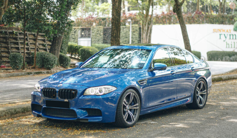 
								2011 BMW M5 F10 full									
