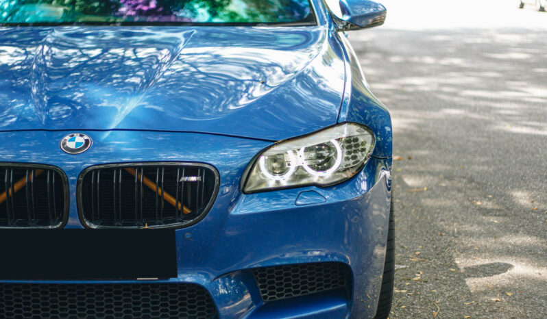 
								2011 BMW M5 F10 full									