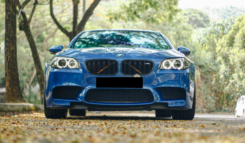 
								2011 BMW M5 F10 full									