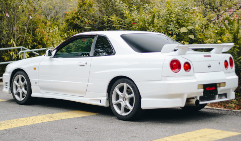 
								Nissan Skyline GT-T R34 full									