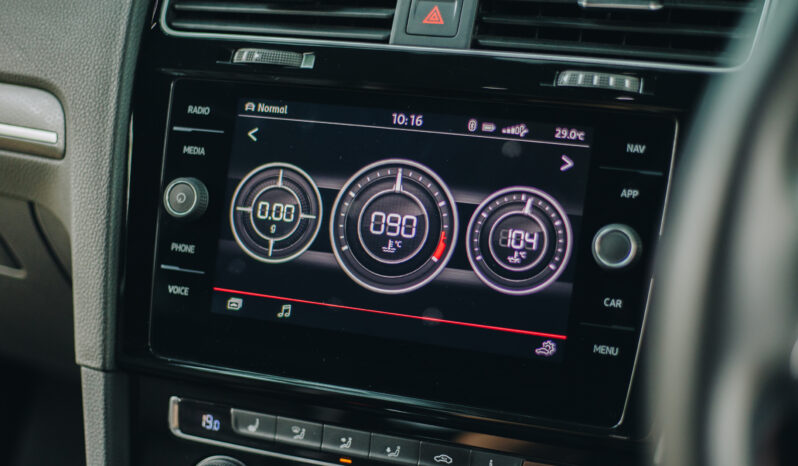 
								2019 Volkswagen Golf GTi MK7.5 (Local Malaysia Unit) full									