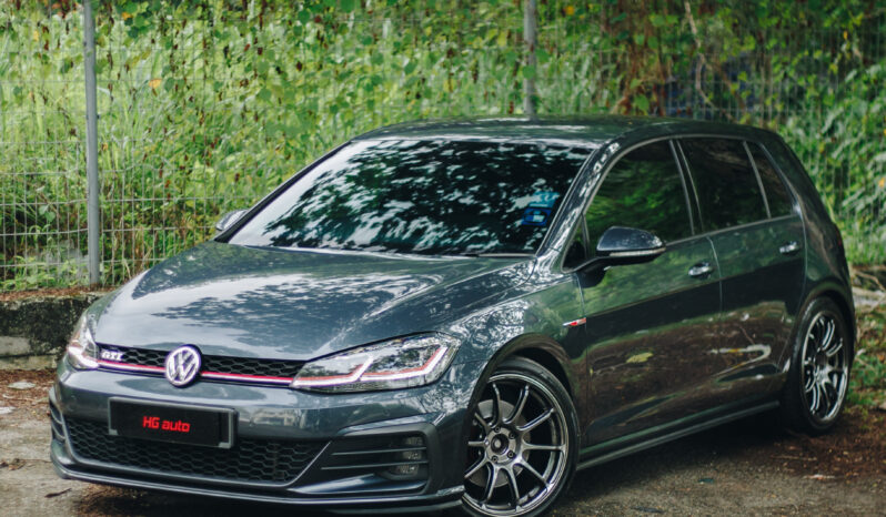 
								2019 Volkswagen Golf GTi MK7.5 (Local Malaysia Unit) full									
