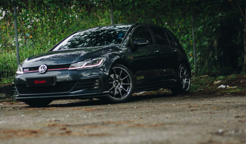 
								2019 Volkswagen Golf GTi MK7.5 (Local Malaysia Unit) full									