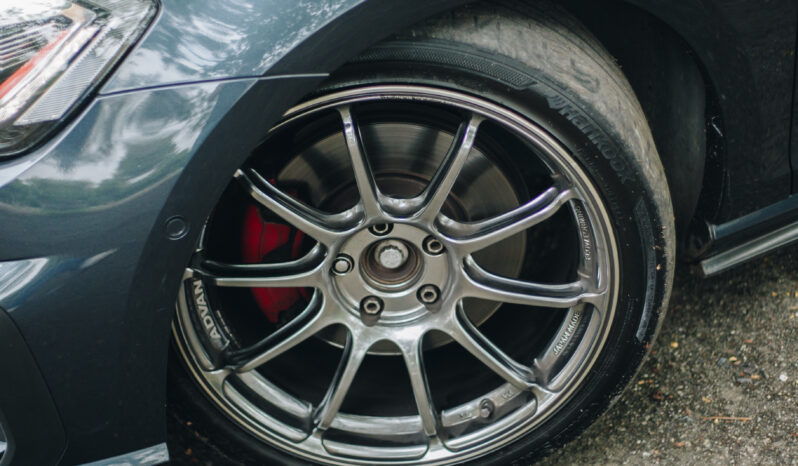 
								2019 Volkswagen Golf GTi MK7.5 (Local Malaysia Unit) full									