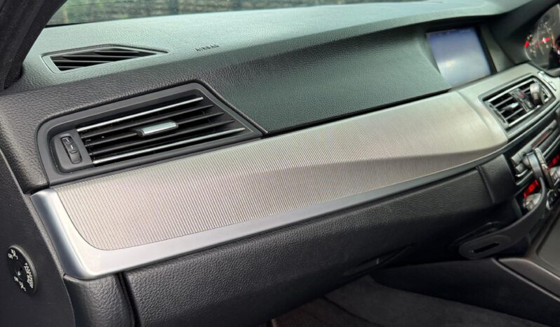 
								2011 BMW M5 F10 full									